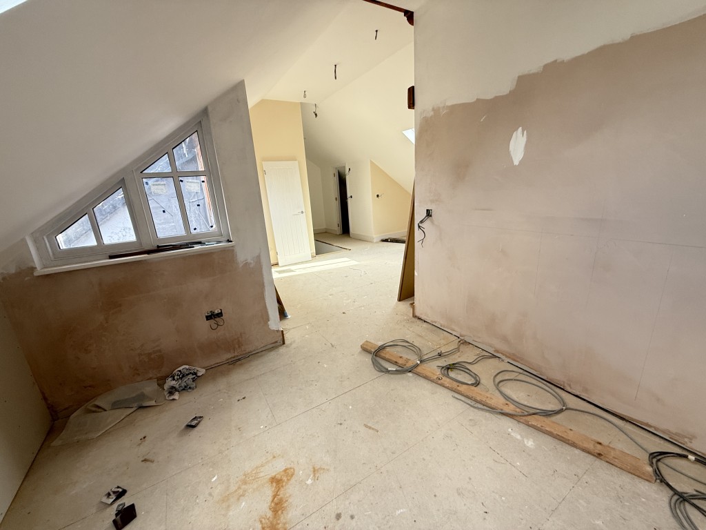 Lot: 95 - COTTAGE CONVERSION FOR COMPLETION - SECOND FIX REQUIRED - General view of the upper floor